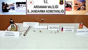 YOL KONTROLÜNDE ESRAR ELE GEÇİRİLDİ