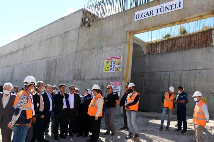 AK PARTİ HEYETİ, ILGAR TÜNELİ ÇALIŞMALARINI İNCELEDİ