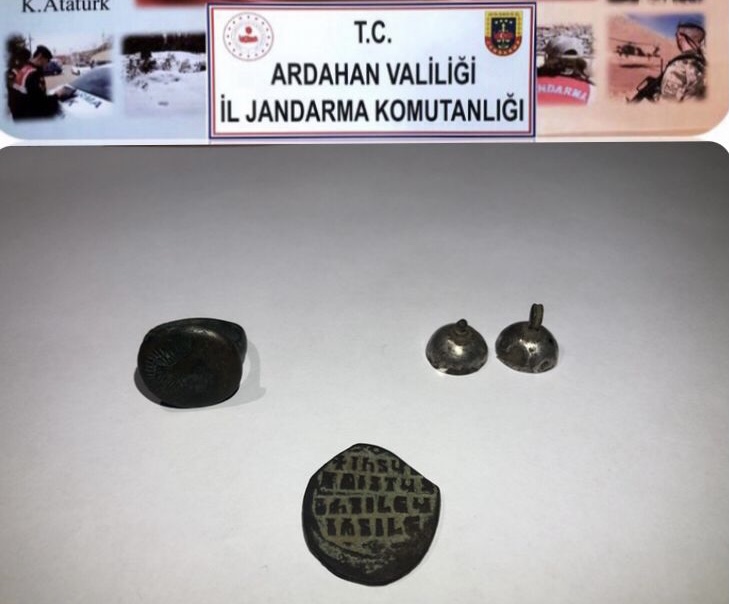 GÖLE'NİN YOLU TARİHİ ESERLERE ÇIKIYOR!