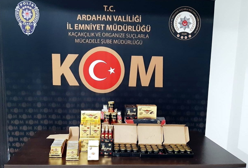 POLİS, CİNSEL ÜRÜNLERE GÖZ YUMMADI!