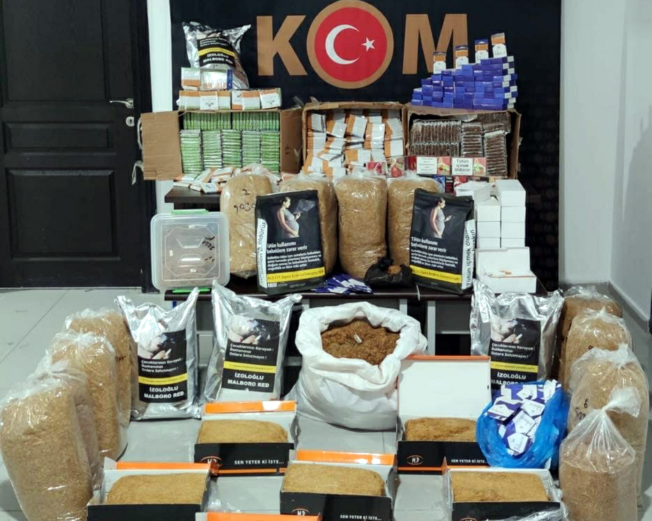 ARDAHAN'DA KAÇAK MAKARON ELE GEÇİRİLDİ