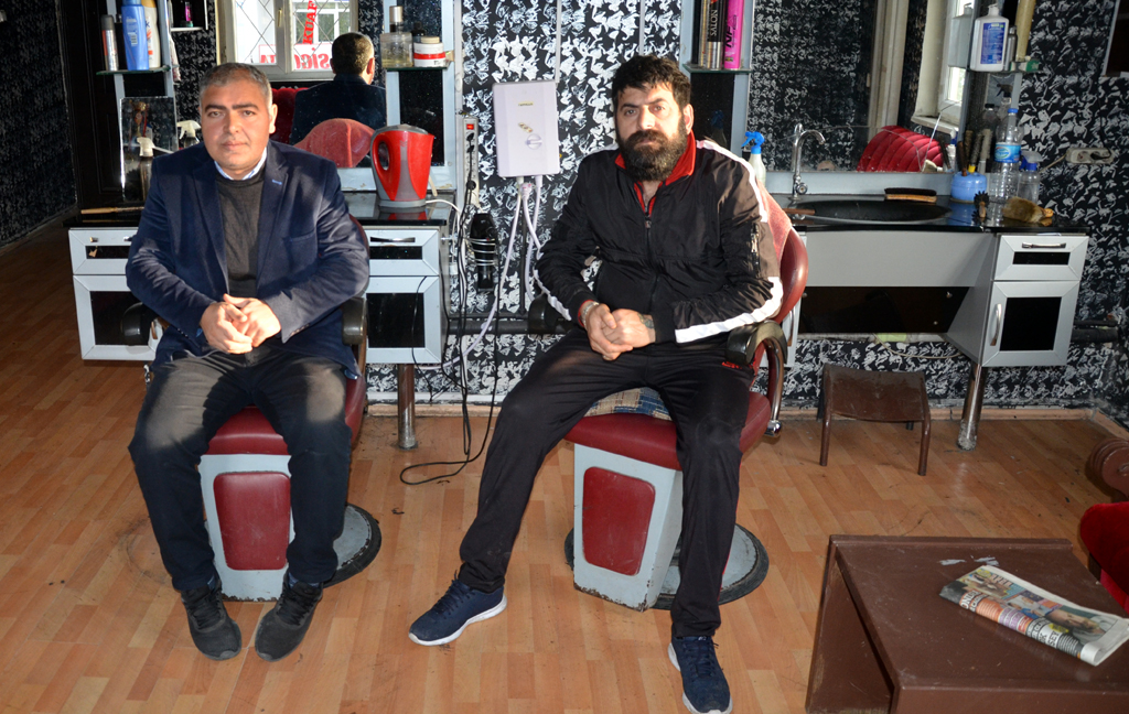 "DÜKKANIM YIKILDI, BELEDİYE BANA YER VERMEDİ"