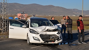 HASTANE YOLUNDAKİ KAZA KORKUTTU!