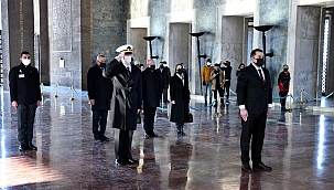 BAŞKAN TAŞTAN VE YÖNETİMİ, ATA’NIN HUZURUNDA