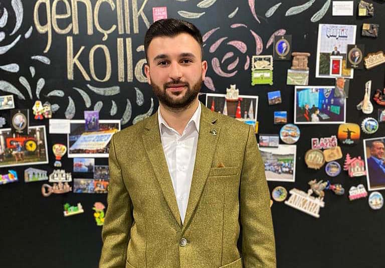 AK GENÇLER ARDAHAN'DA ÜYE PATLAMASI YAPTI