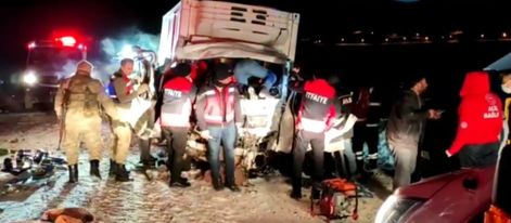 ORTALIK SAVAŞ ALANINA DÖNDÜ, YARDIM ÇIĞLIKLARINA EKİPLER KOŞTU!