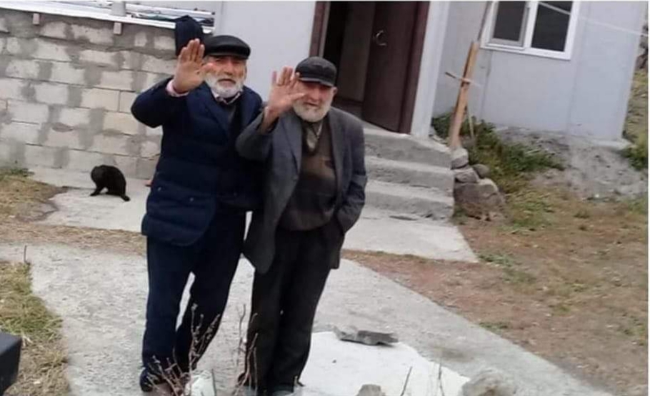YAŞLI İKİ KARDEŞİ, SOBA AYIRDI!