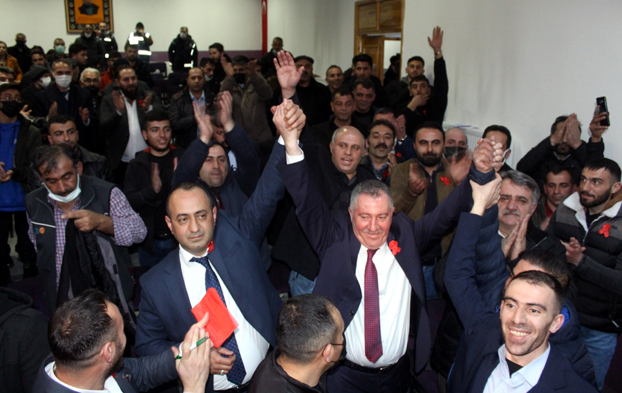 BAŞARININ SIRRI MEHMET FATİH AKSOY MU?