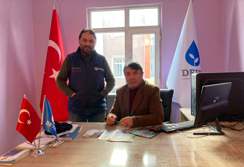 HANAK'TA HAYVAN DOSTU BİR BAŞKAN