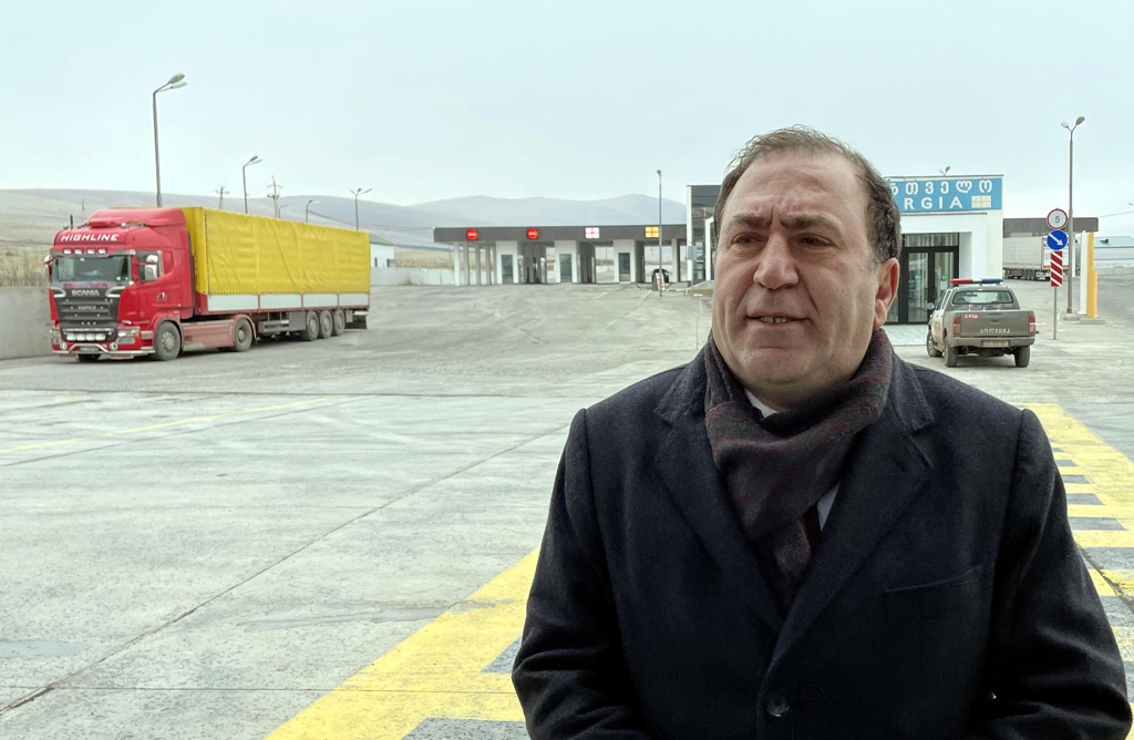 SAVAŞ, ARDAHAN'IN SINIR KAPILARINI VURDU