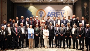 AREV, EĞİTİM GÖNÜLLÜLERİNİ BULUŞTURDU