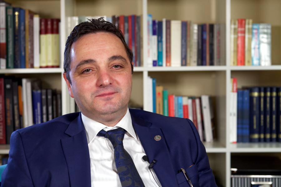 İMEF BAŞKANI DR. SÜLEYMAN BASA; “GENÇLER SİBER ZORBALIK İLE KARŞI KARŞIYA”