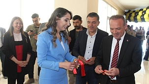 NOSTALJİ GÜZELLİK MERKEZİ'NE MUHTEŞEM AÇILIŞ