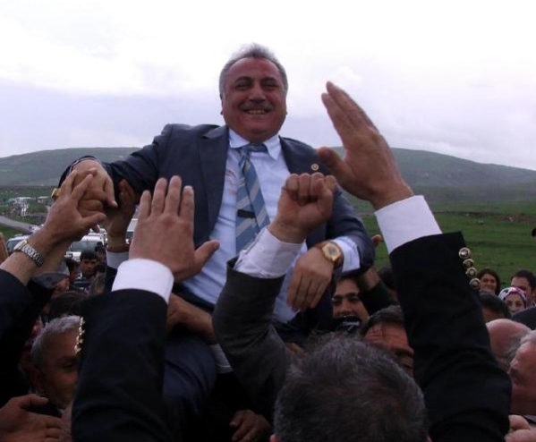 SAFFET KAYA, CİHAN ÇOBAN'IN PARTİSİNDEN Mİ ADAY OLACAK?