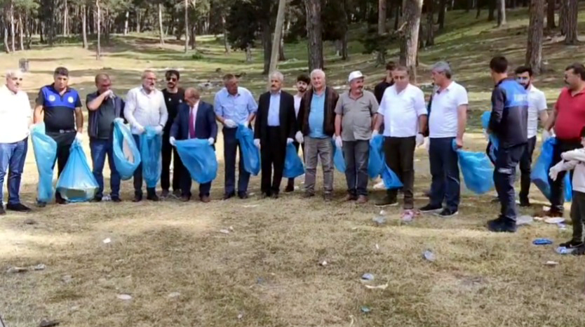 DUYARLI VATANDAŞLARDAN ÇEVRE TEMİZLİĞİ
