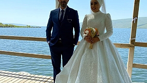 SELCAN VE DURAL ÇİFTİNDEN DÜĞÜN TEŞEKKÜRÜ