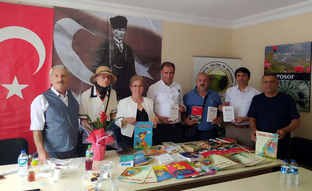 ARDAHAN İL DERNEĞİ’NİN KİTAP KAMPANYASI YOĞUN İLGİ GÖRDÜ
