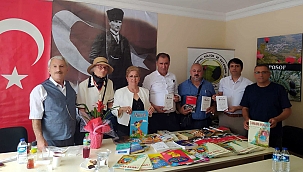 ARDAHAN İL DERNEĞİ’NİN KİTAP KAMPANYASI YOĞUN İLGİ GÖRDÜ