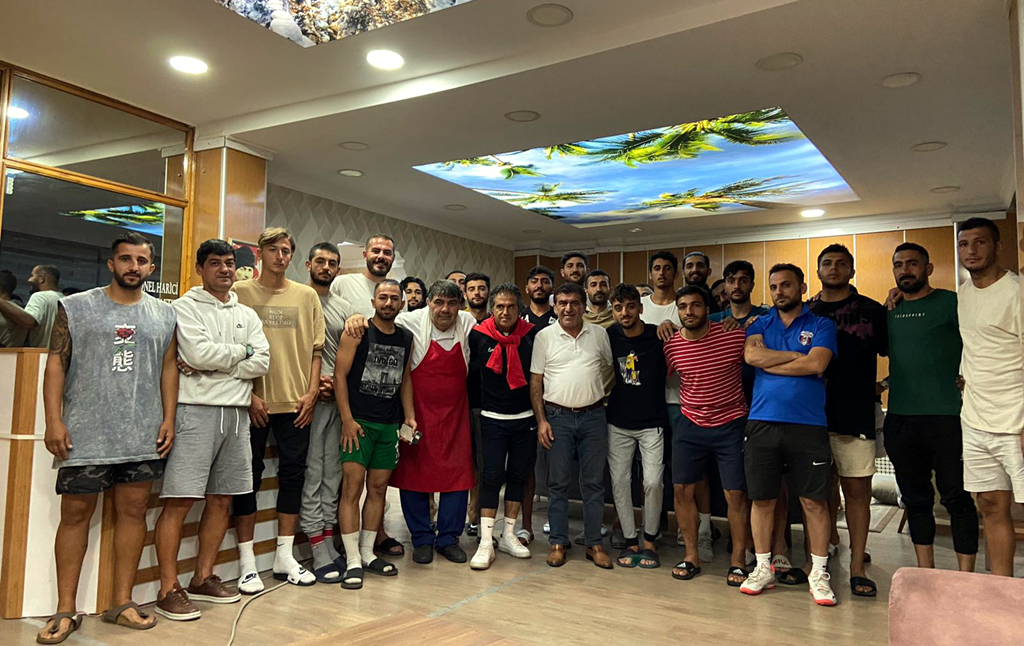 KONGRESİNİ YAPAN SERHAT ARDAHAN SPOR UMUT VAAT EDİYOR