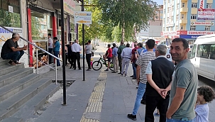 TÜP DEĞİL, EKMEK KUYRUĞU