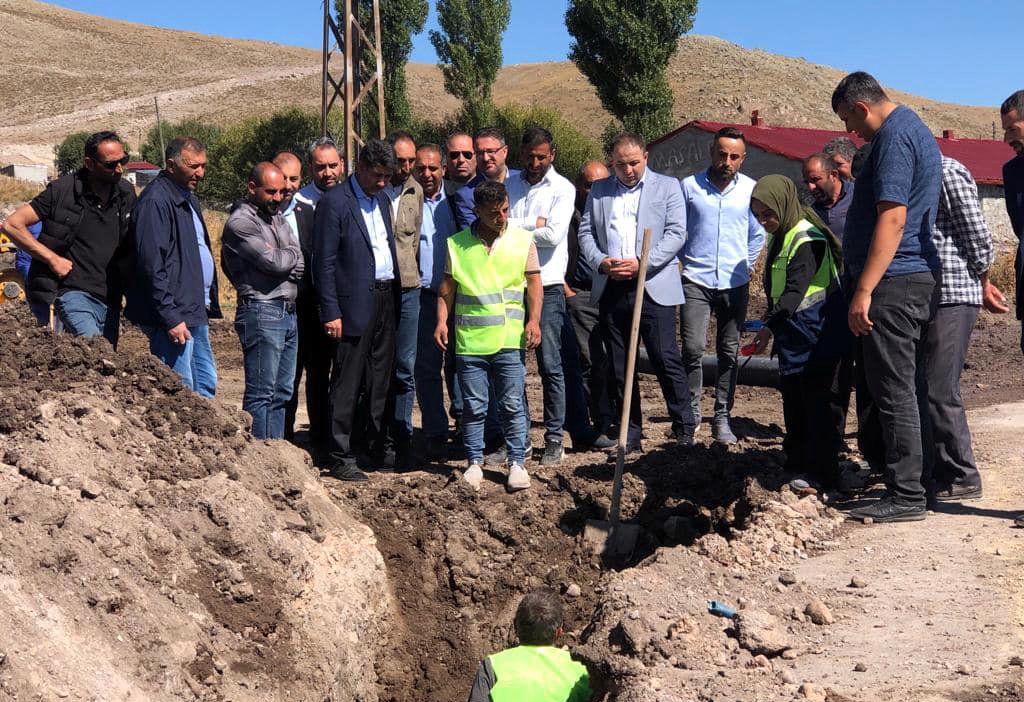 SULAKYURT KÖYÜ KANALİZASYON ÇALIŞMASI SÜRÜYOR