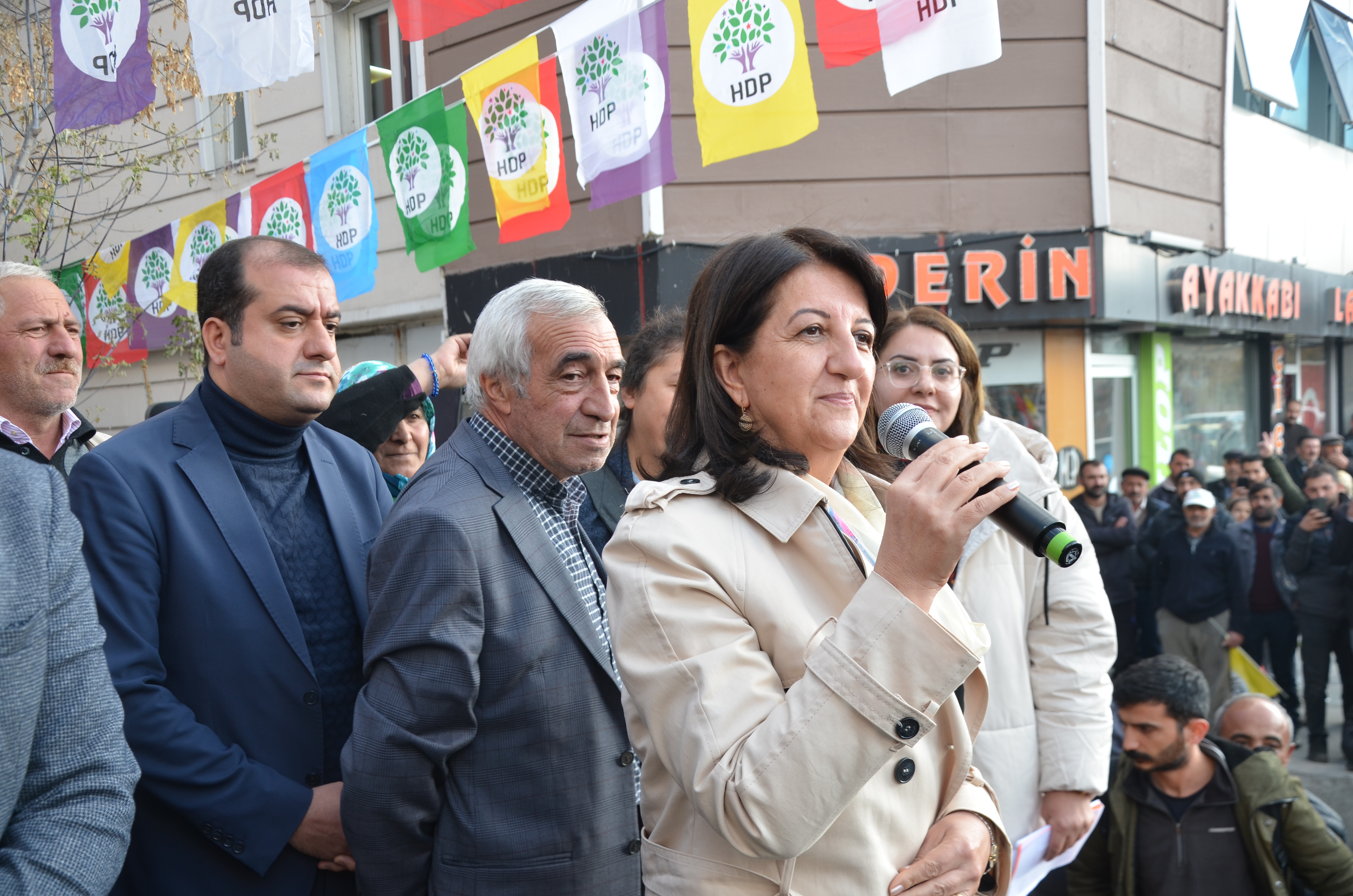 Akşener'in sözlerine HDP'li Buldan'dan cevap geldi
