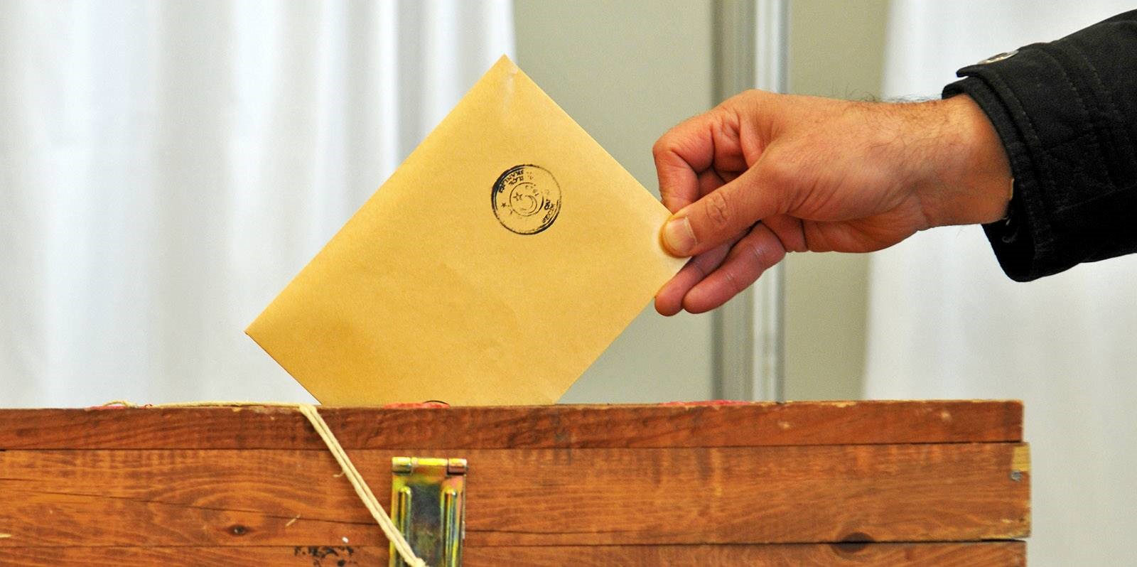 ARDAHAN'DA SEÇİM ANKETİ: HERKES OY KAYBETTİ, CHP ARTIRDI