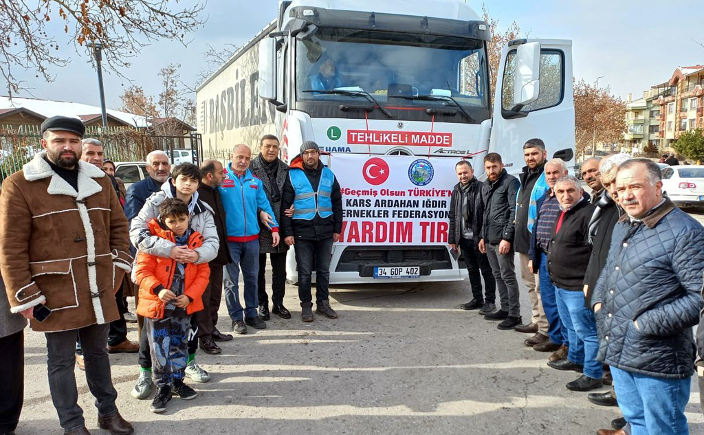 GENEL BAŞKAN ERDOĞAN YILDIRIM, DEPREMZEDELER İÇİN YARDIM SEFERBERLİĞİ BAŞLATTI
