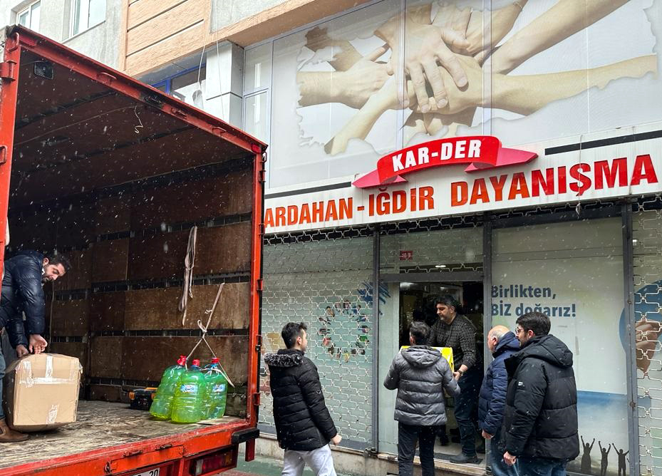 KAR-DER'DEN DEPREMZEDELERE YARDIM ELİ