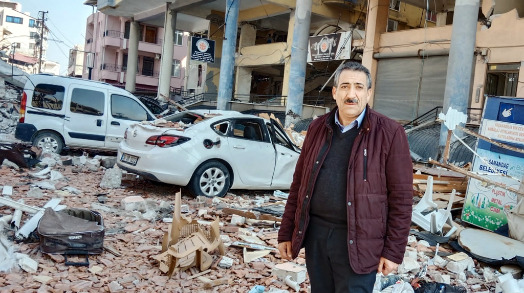KÖPRÜLÜ’DEN DEPREMZEDELERE YARDIM ELİ