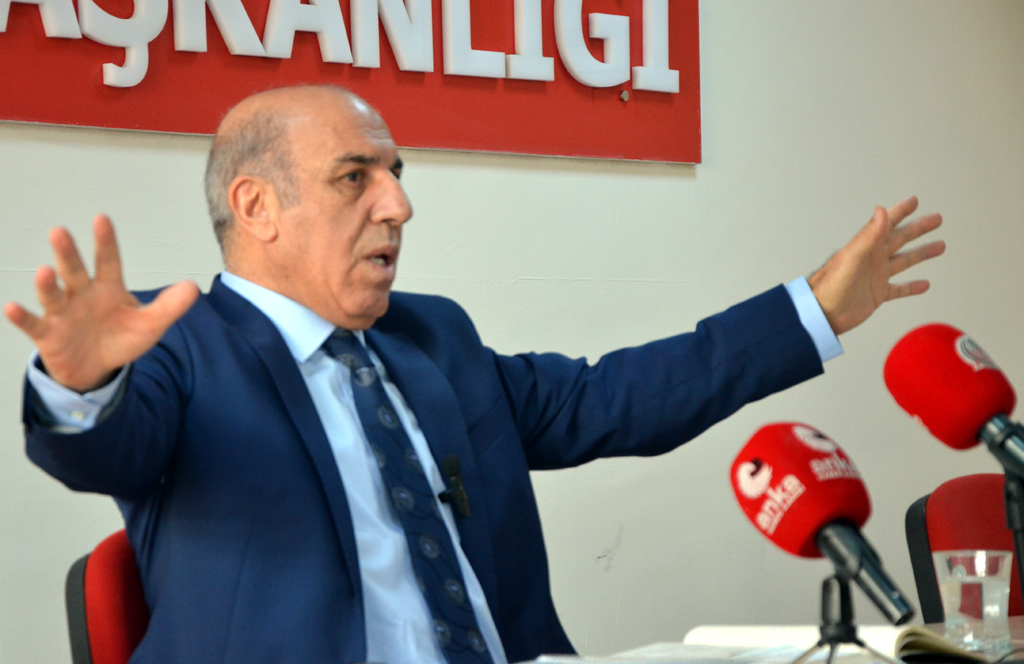 ASIM KARABACAK: "İTHAL VE ÇANTACI ADAY DEĞİLİM"