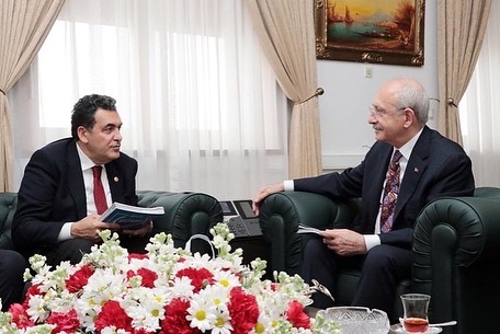 BAŞKAN DEMİR: "AYDINLIK BİR TÜRKİYE İÇİN GELİYORUZ"