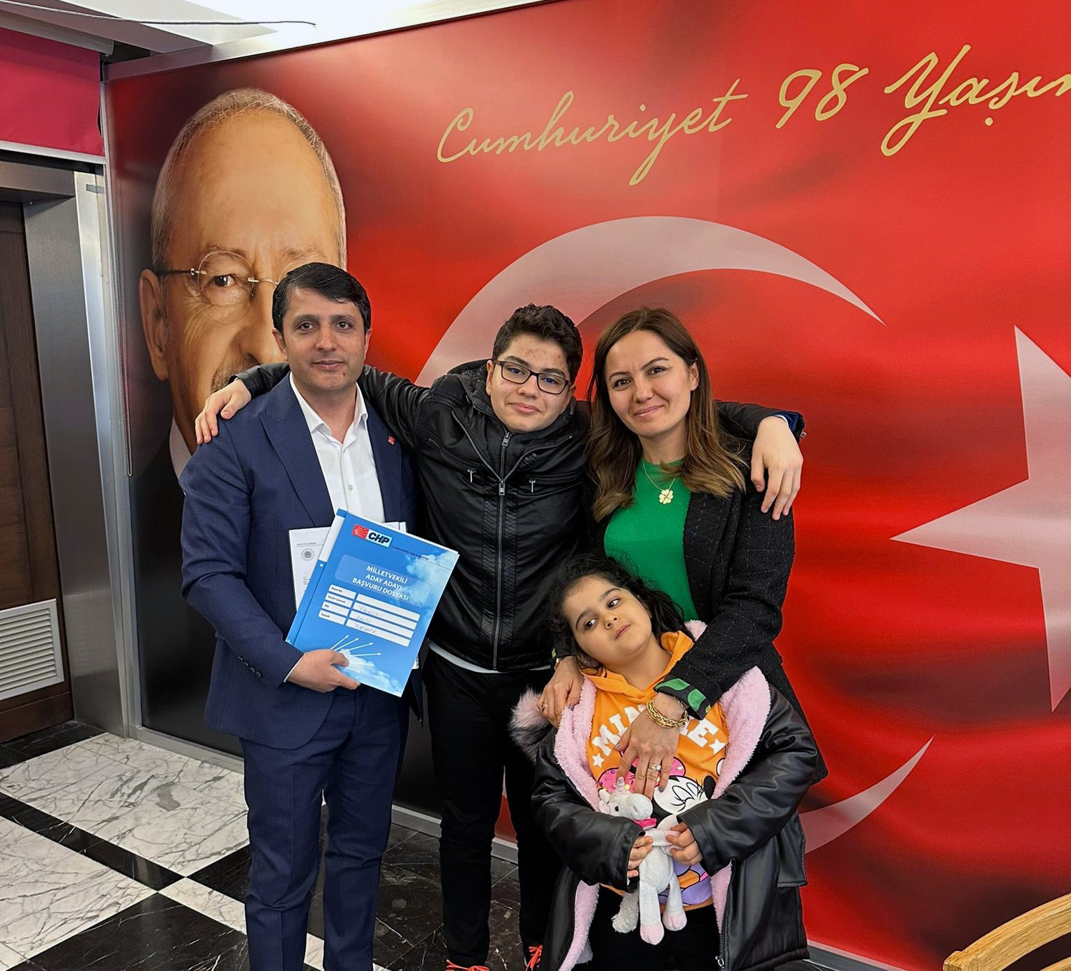 CHP'DE DENİZ AYDEMİR'İN AYAK SESLERİ