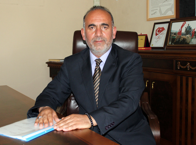 MAHMUT TOPRAK İKİNCİ SIRAYI İSTEMİYOR!