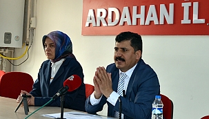 ÖZEL ÖZEN: HİKAYESİNİ KÜRTÇE VE TÜRKÇE YAZDI