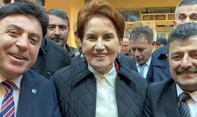 AKŞENER: BU İKİSİ ÖZENLE SİNİR BOZUYOR