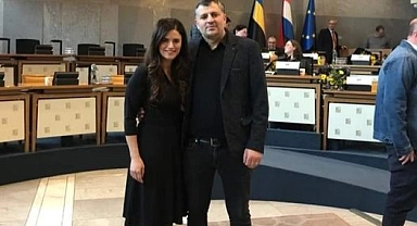 GÖLELİ MÜJDE PALAVAN HOLLANDA DA MİLLETVEKİLİ SEÇİLDİ