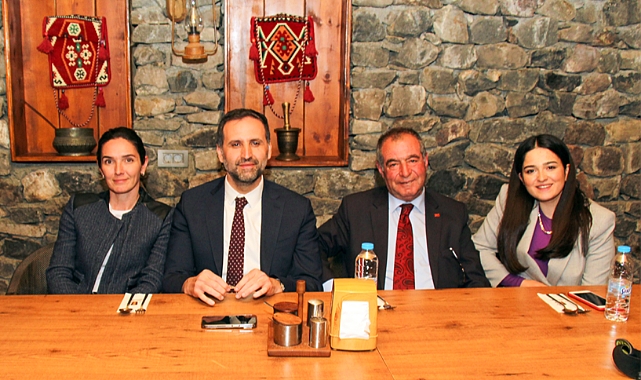 ÖZGÜR ERDEM İNCESU, GAZETECİLERLE BİR ARAYA GELDİ