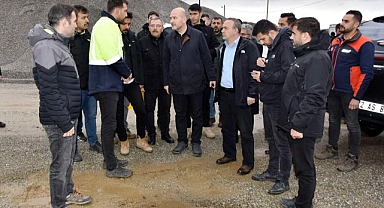 VALİ ÖNER, BAKAN SOYLU İLE DEPREM BÖLGESİNDE