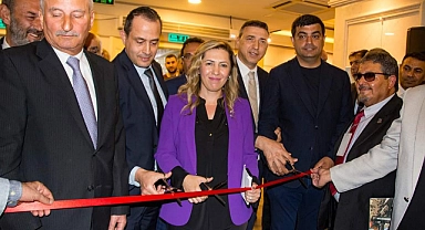 3.ALTIN FIRÇA ULUSLARARASI GELENEKSEL RESİM SERGİSİNİN AÇILIŞI YAPILDI
