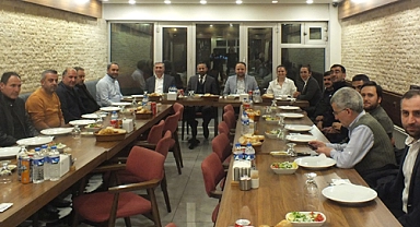 AK PARTİ MİLLETVEKİLİ ADAYLARI GAZETECİLERLE BULUŞTU