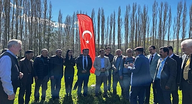 ÇILDIR'DA MEYVE BAHÇECİLİĞİ BUDAMA EĞİTİMİ