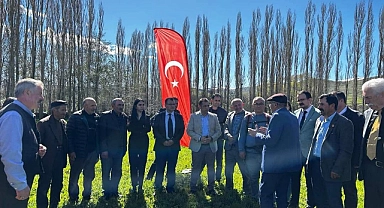 ÇILDIR'DA MEYVE BAHÇECİLİĞİ BUDAMA EĞİTİMİ
