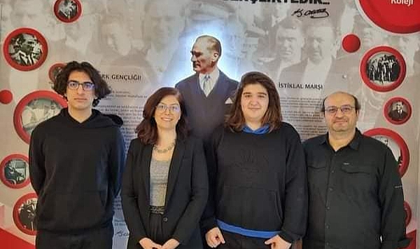 GÖLELİ GENÇ, TEKNOFEST BİRİNCİLİĞİNE ADINI YAZDIRDI