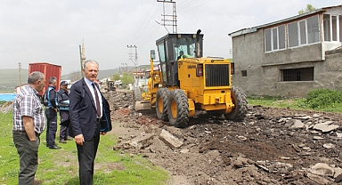 HANAK BELEDİYESİ YOL ÇALIŞMALARINA BAŞLADI