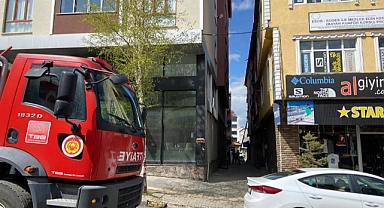 İTFAİYE, KEDİ KURTARDI