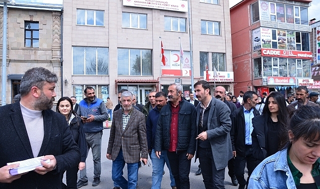KOMÜNİST BAŞKANA ARDAHAN'DA YOĞUN İLGİ