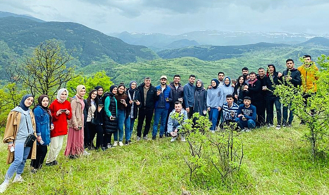 POSOF MYO, DEPREM ANISINA FİDAN DİKTİ