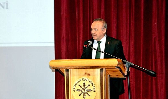 VALİ ÖNER ARÜ ÖDÜL TÖRENİ PROGRAMINA KATILDI