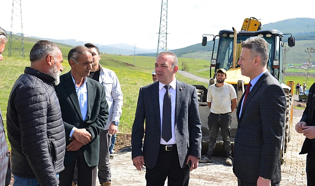 VALİ ÖNER KİLİT PARKE ÇALIŞMALARINI DENETLEDİ